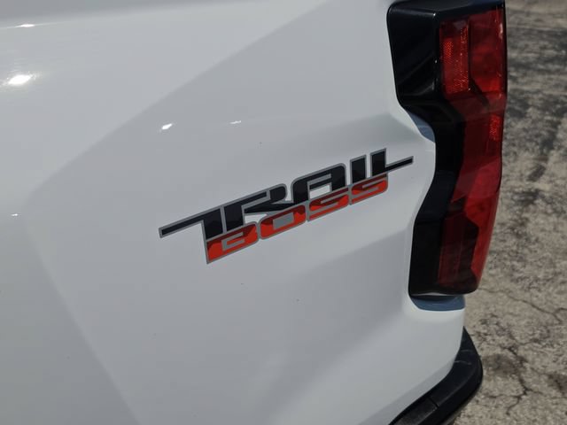 Used 2024 Chevrolet Colorado Trail Boss w/ Advanced Trailering Package AWD/4WD image 9