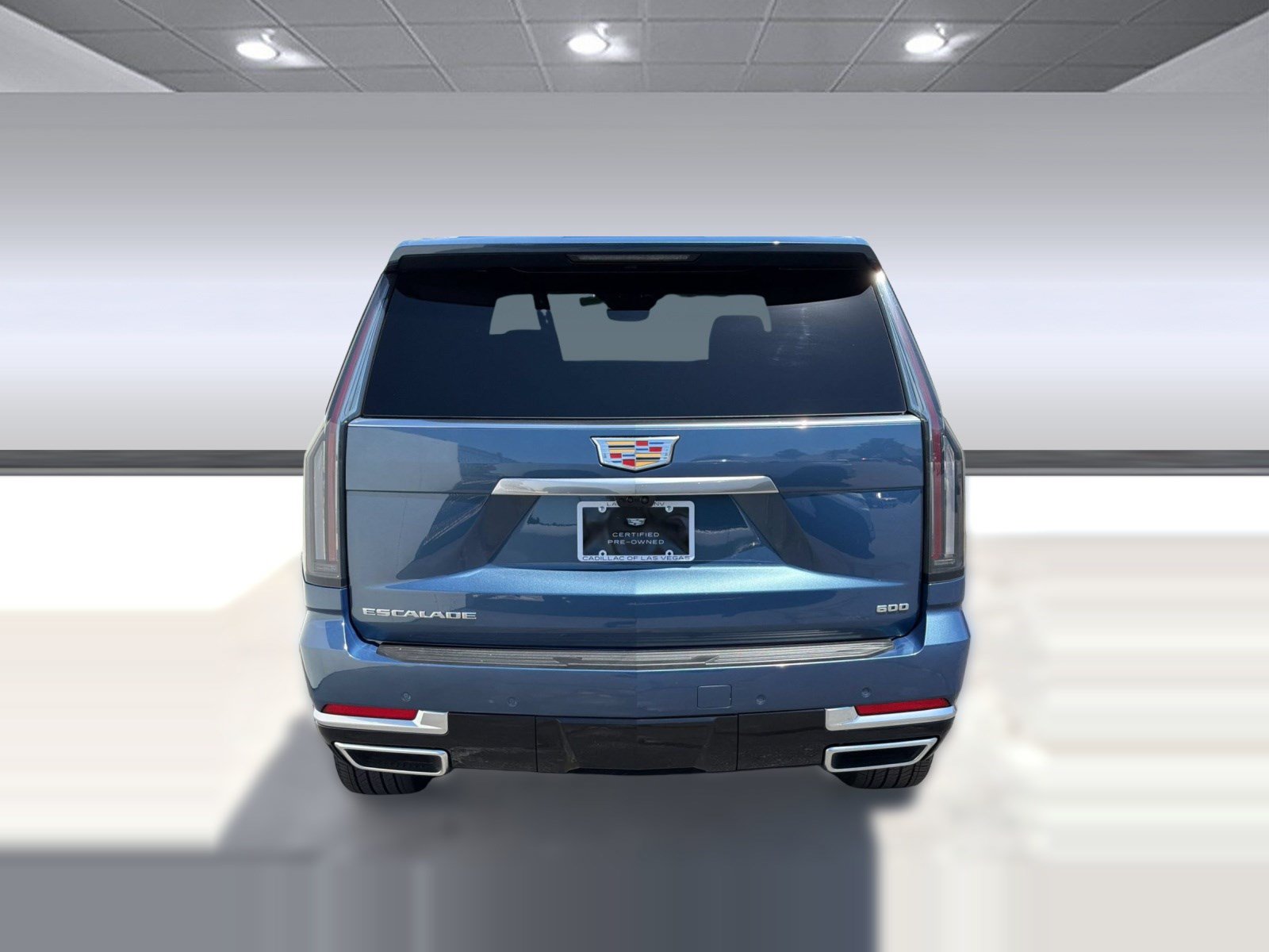 Certified 2026 Cadillac Escalade Luxury w/ LPO, Floor Liner Package AWD/4WD image 9