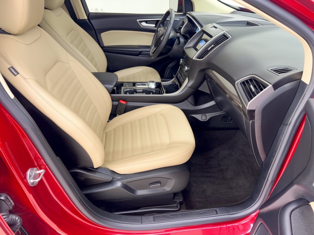 Certified 2020 Ford Edge SEL FWD image 30