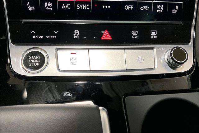 Certified 2026 Audi Q7 3.0T Premium Plus AWD/4WD image 17