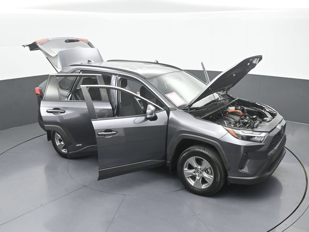 Used 2024 Toyota RAV4 XLE AWD/4WD image 64