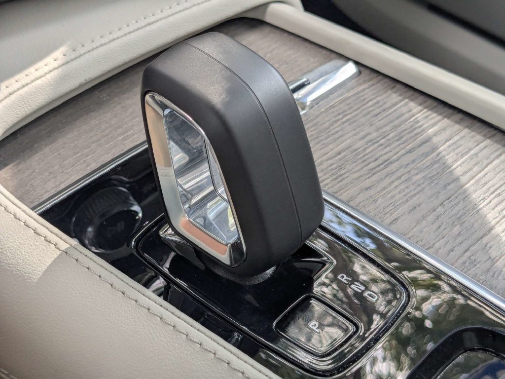 Certified 2023 Volvo XC90 B5 Plus w/ Protection Package Premier AWD/4WD image 43