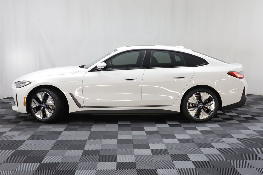 Certified 2023 BMW i4 eDrive35 w/ Premium Package image 4