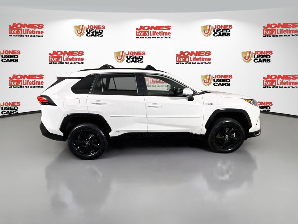 Certified 2021 Toyota RAV4 SE w/ Weather & Moonroof Package AWD/4WD image 17