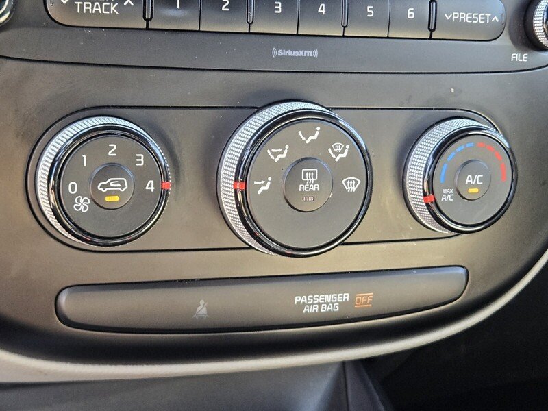 Used 2017 Kia Soul FWD image 21