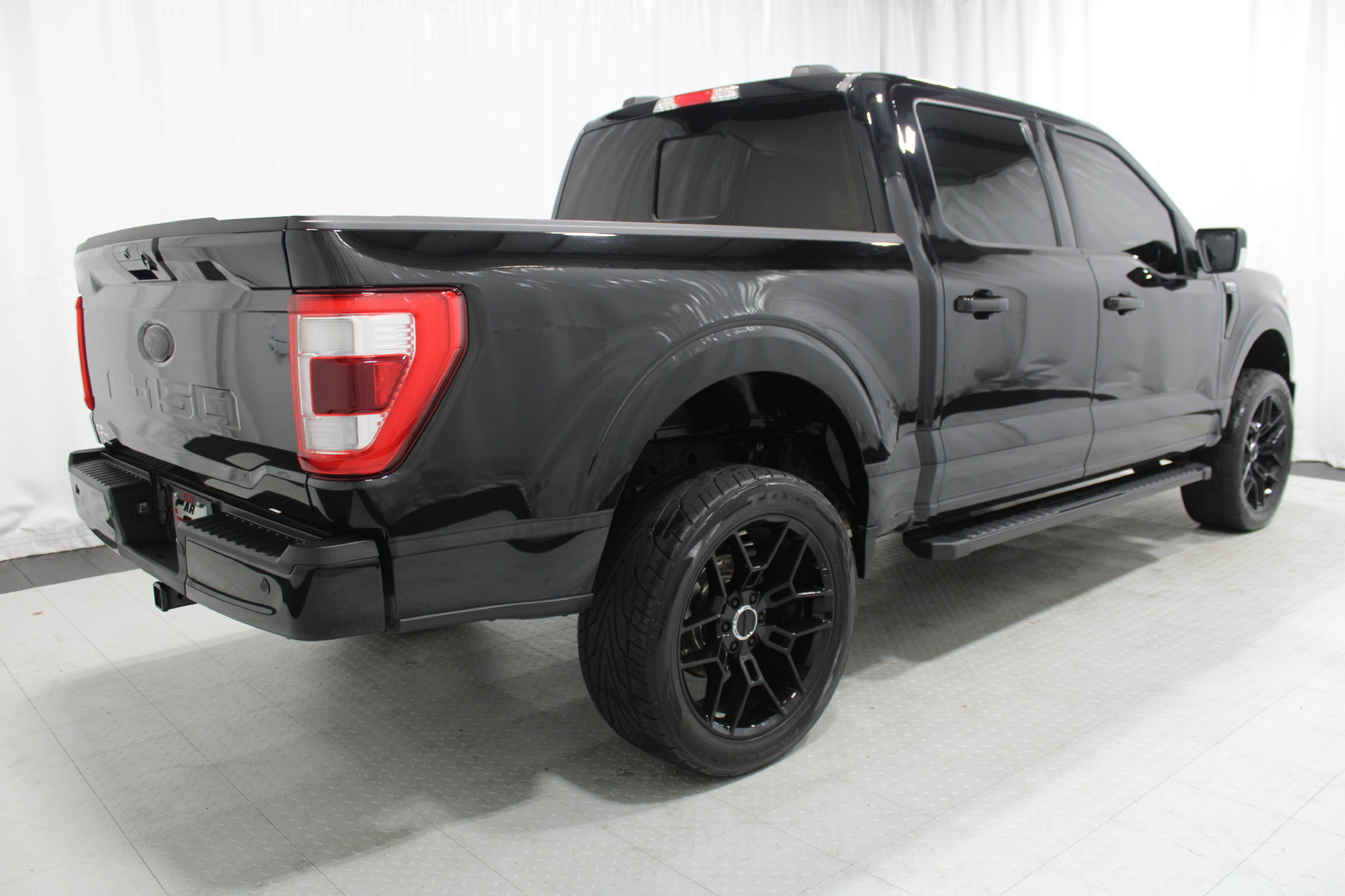 Used 2022 Ford F150 Lariat AWD/4WD image 6
