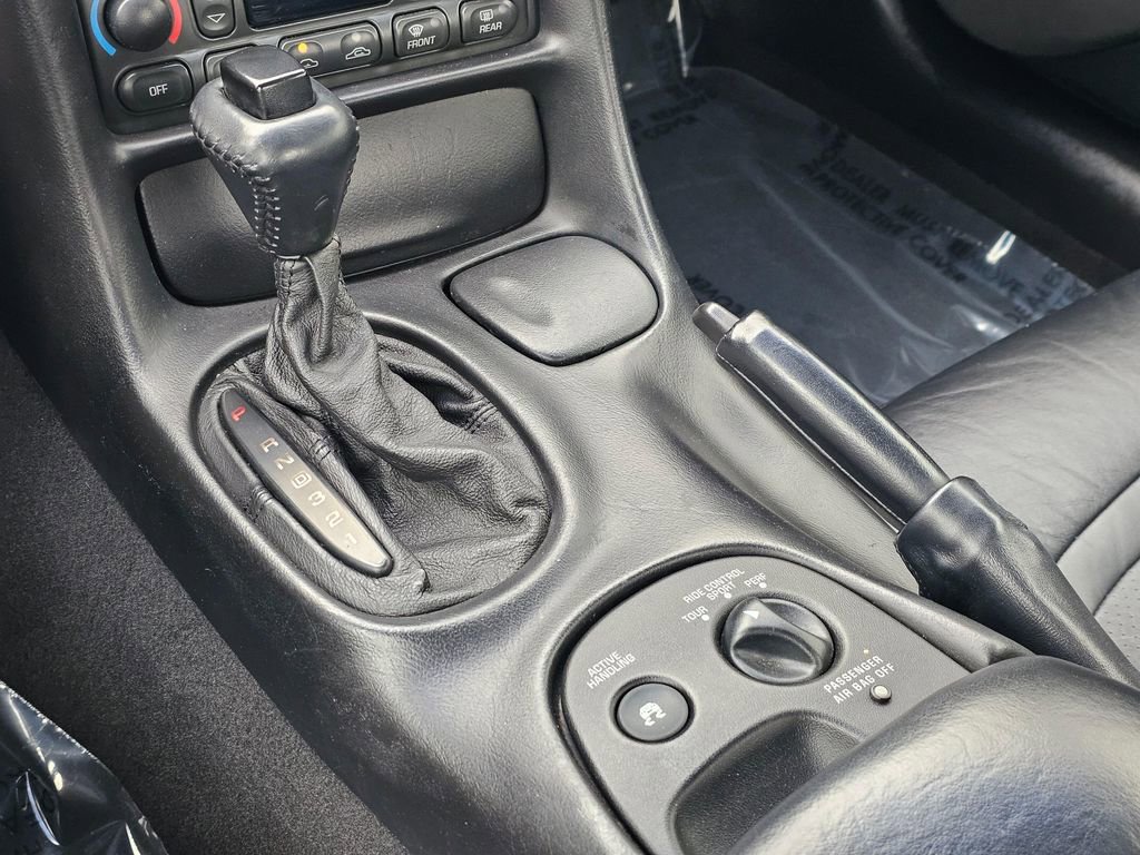 Used 2002 Chevrolet Corvette Convertible w/ Preferred Equipment Group2 RWD image 26