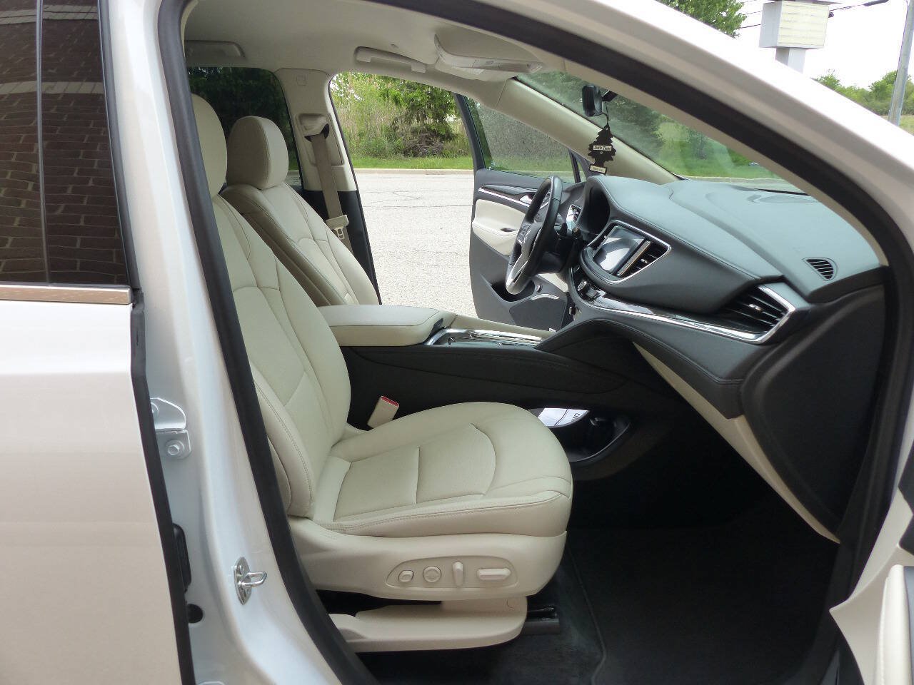 Used 2022 Buick Enclave Premium w/ Surround and Sites Package FWD image 52