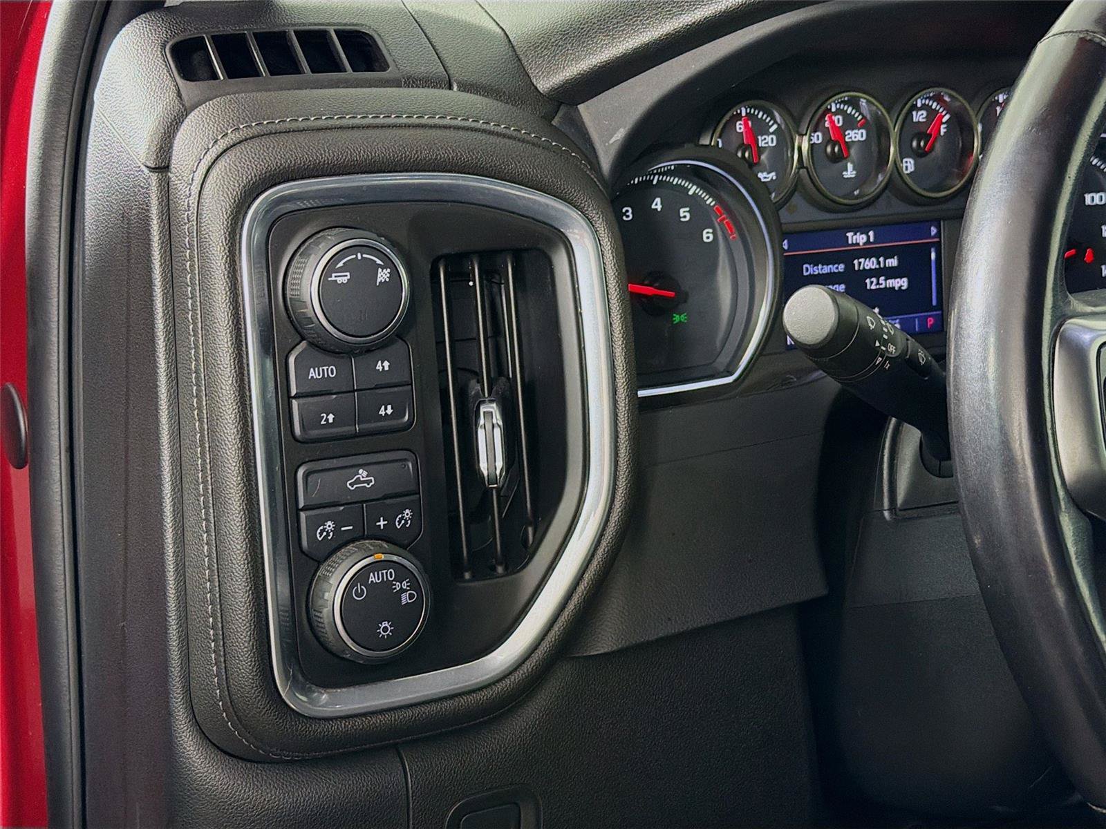 Used 2019 Chevrolet Silverado 1500 LT w/ All-Star Edition AWD/4WD image 17
