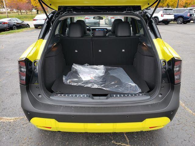 New 2026 Nissan Kicks SR w/ SR Premium Package AWD/4WD image 6