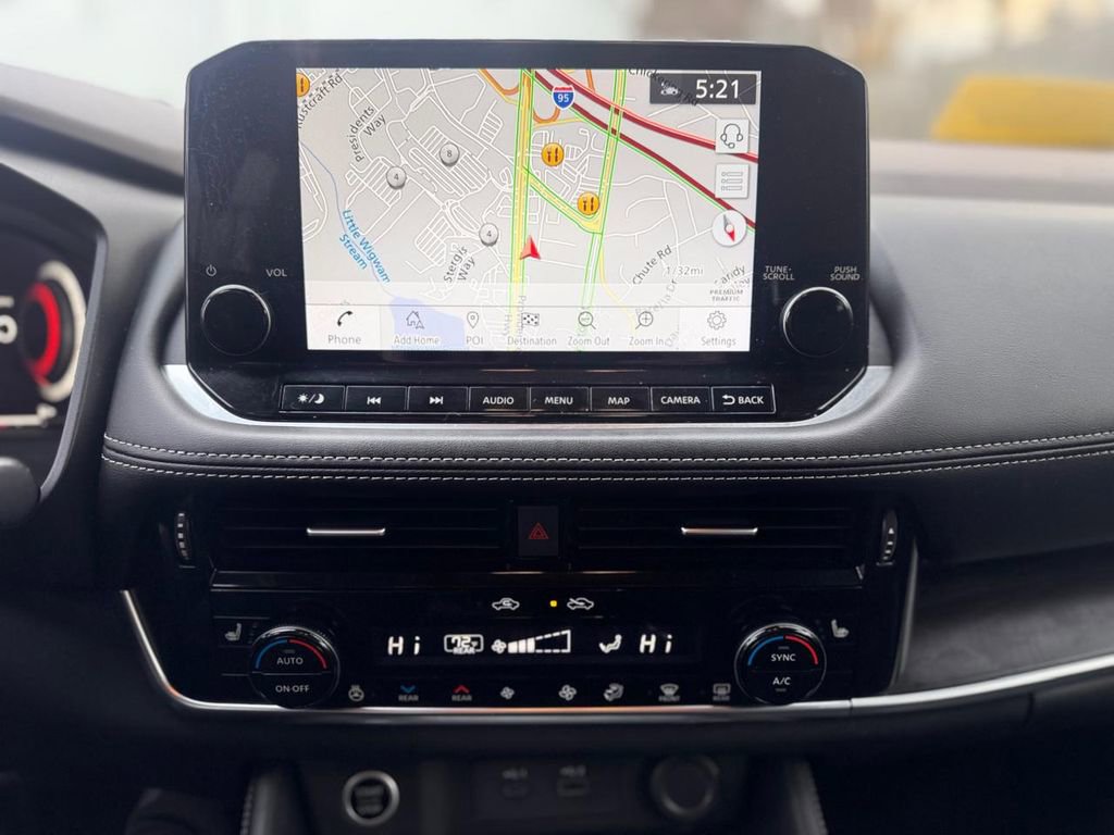 Used 2021 Nissan Rogue Platinum image 16