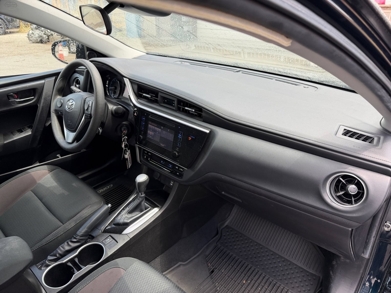 Used 2019 Toyota Corolla LE FWD image 16