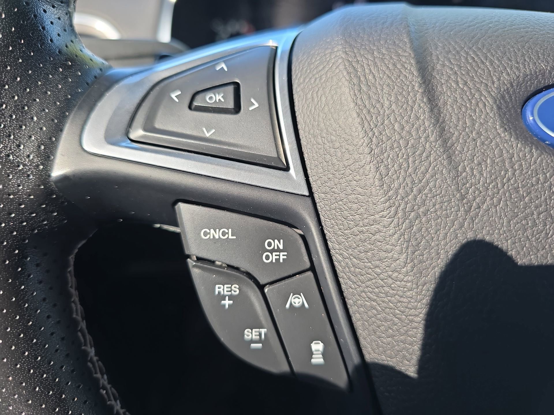 Used 2020 Ford Edge ST w/ Equipment Group 401A image 17