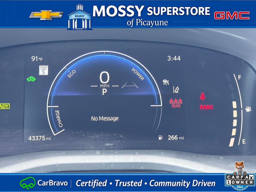 Used 2025 Toyota Camry LE FWD image 17