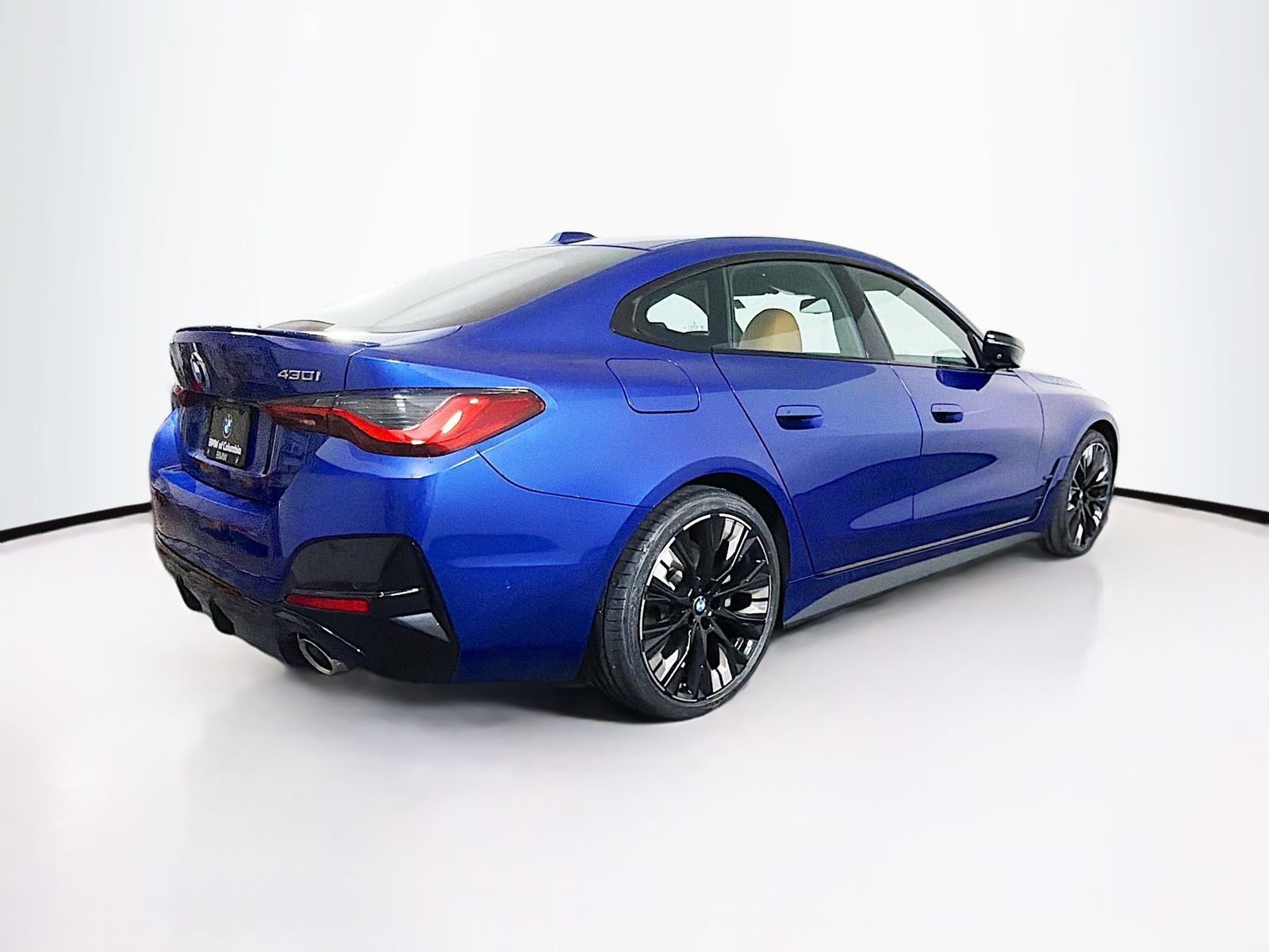 Used 2025 BMW 430i xDrive w/ M Sport Package image 7
