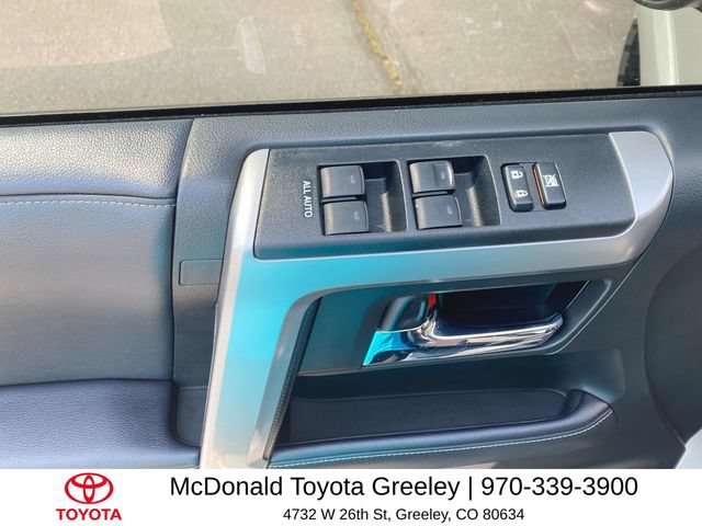 Used 2022 Toyota 4Runner SR5 AWD/4WD image 13
