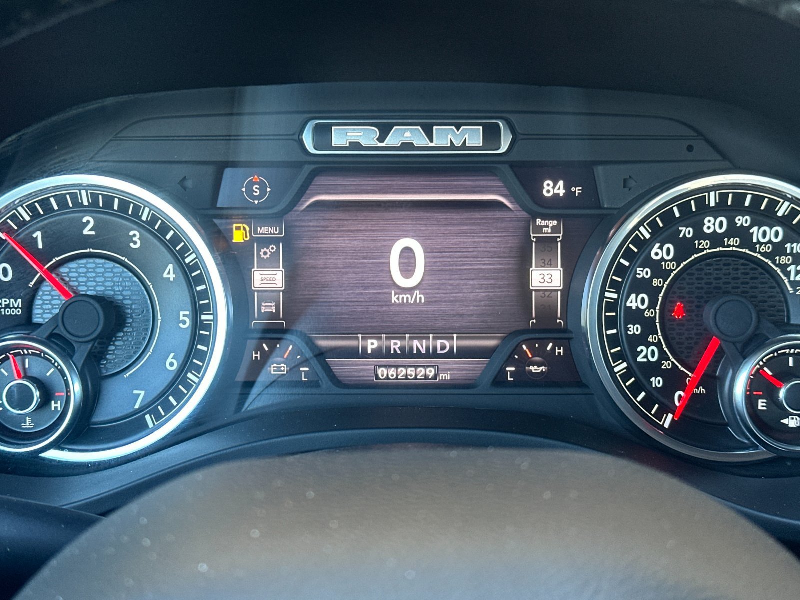 Used 2024 RAM 1500 Laramie RWD image 24