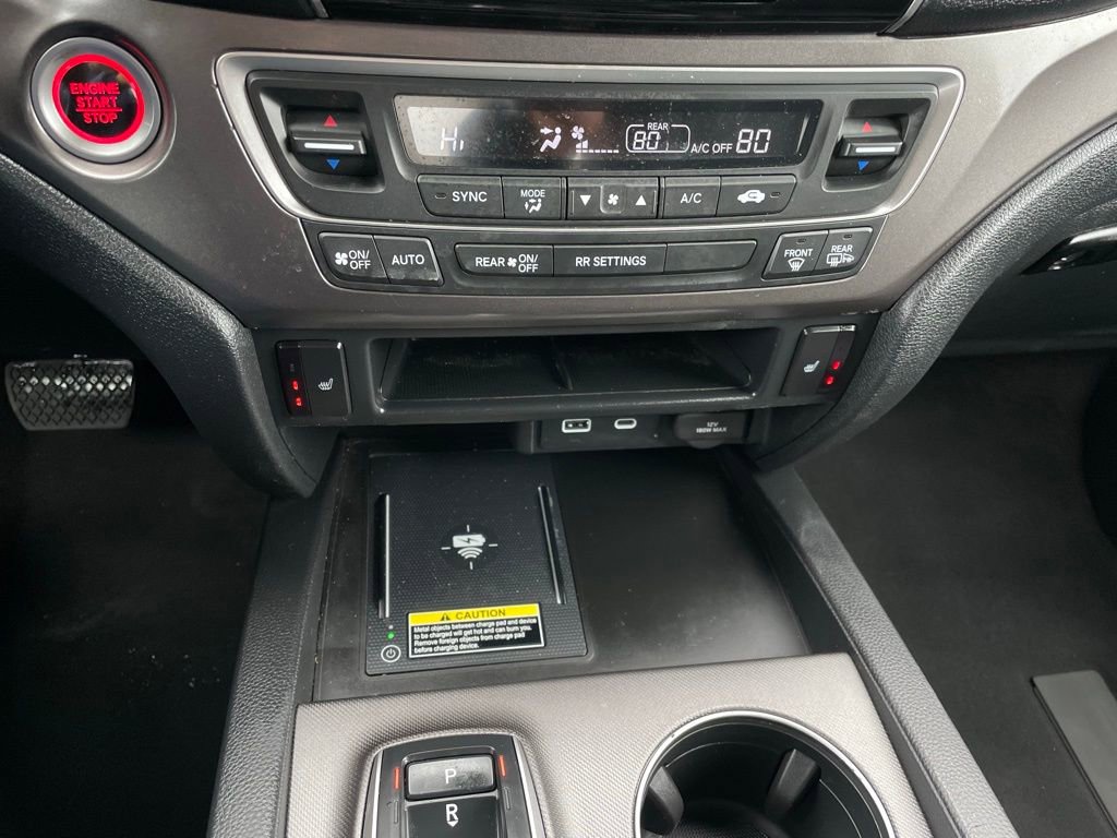 Certified 2025 Honda Passport EX-L image 19