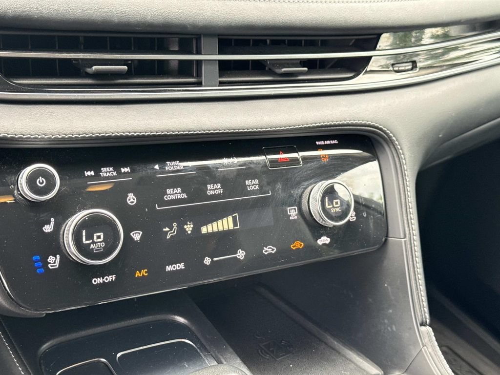 Used 2023 INFINITI QX60 Sensory w/ Vision Package AWD/4WD image 5