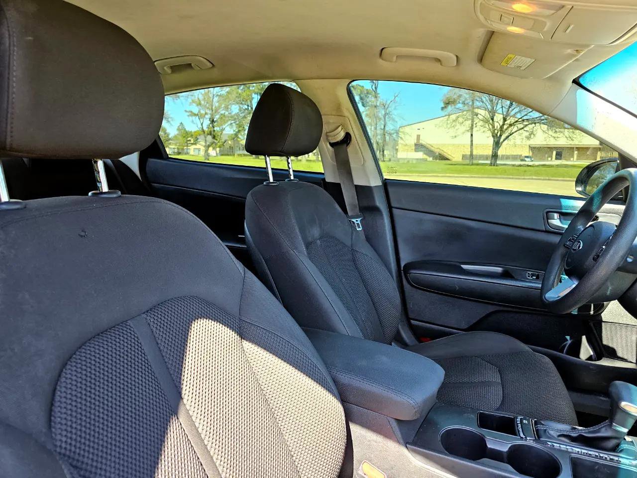 Used 2020 Kia Optima LX FWD image 20