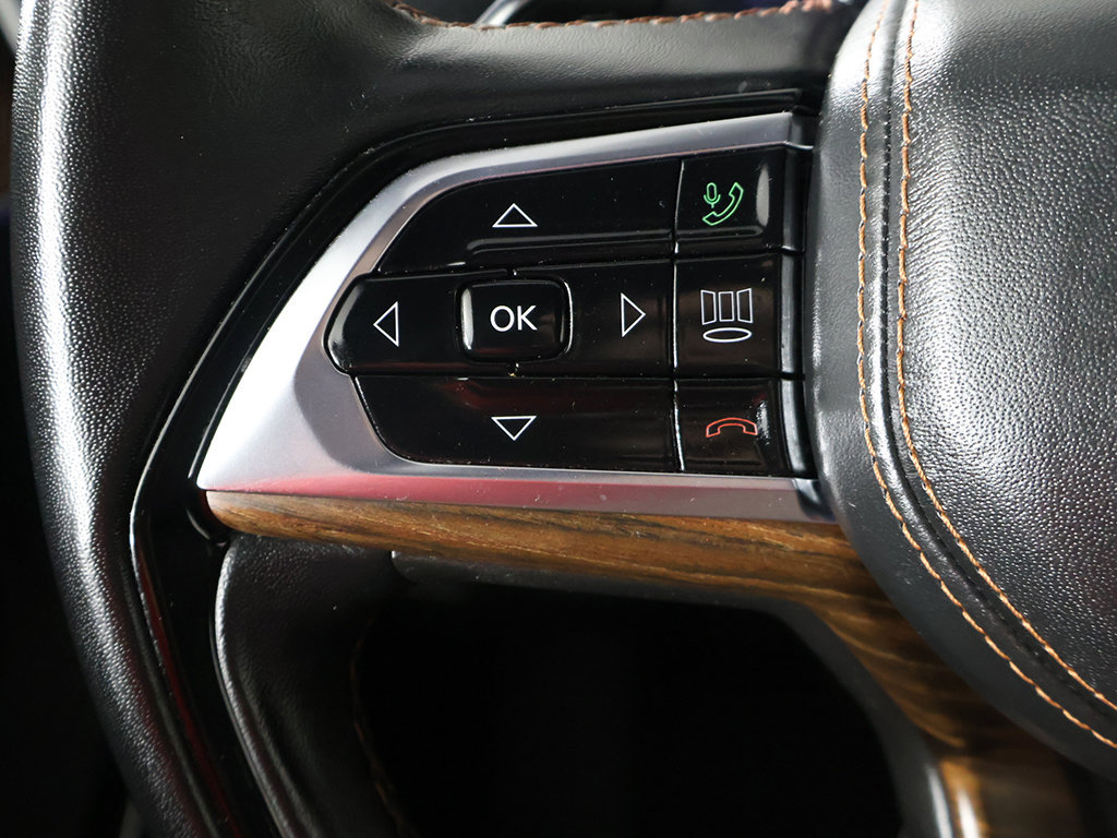 Used 2023 Jeep Grand Cherokee Summit w/ Luxury Tech Group V AWD/4WD image 43