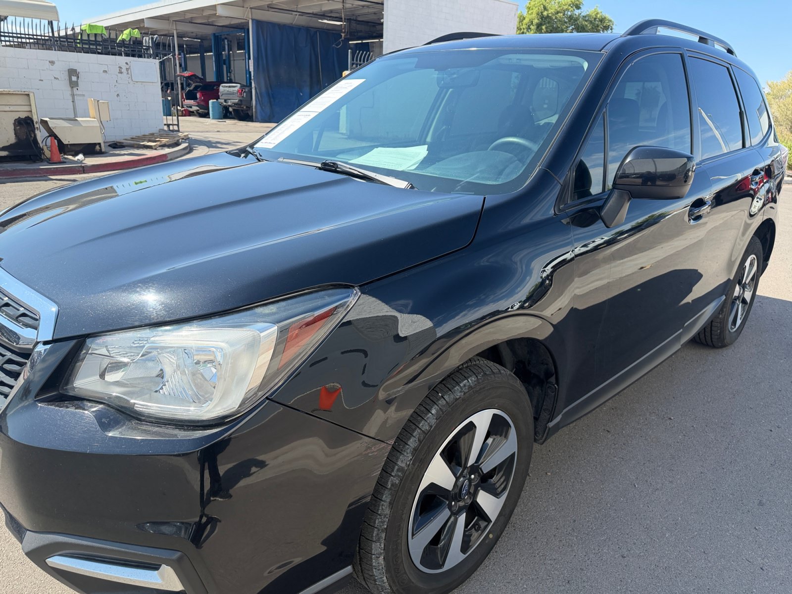 Used 2017 Subaru Forester 2.5i Premium w/ All-Weather Package AWD/4WD image 10