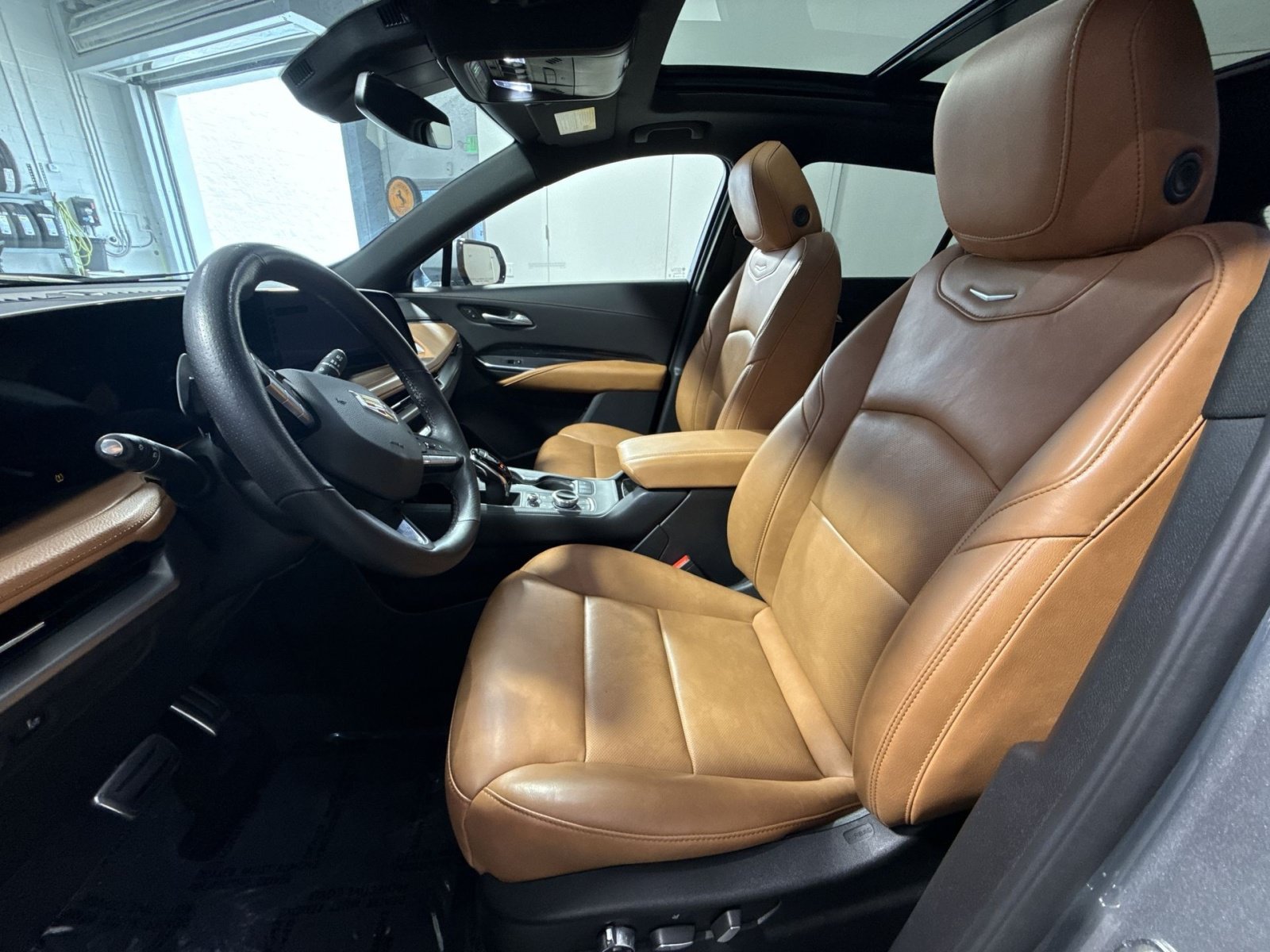 Used 2025 Cadillac XT4 Sport AWD/4WD image 14