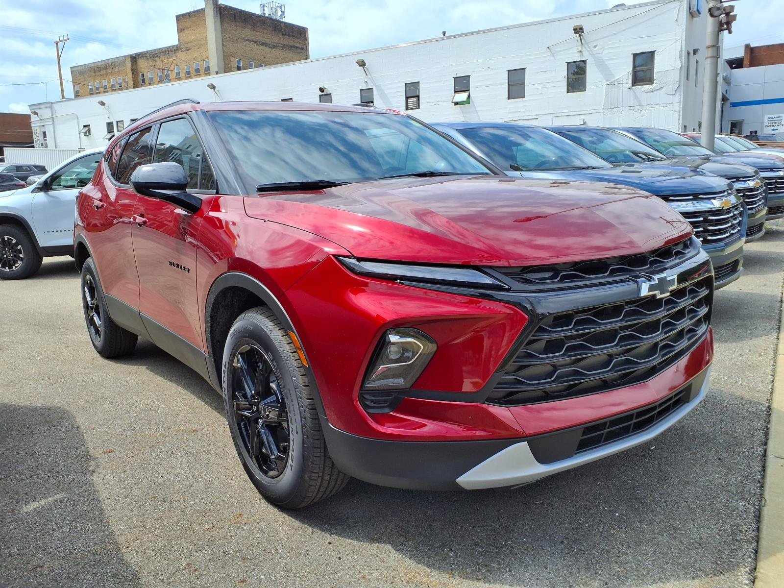 New 2026 Chevrolet Blazer LT w/ Convenience Package AWD/4WD image 1