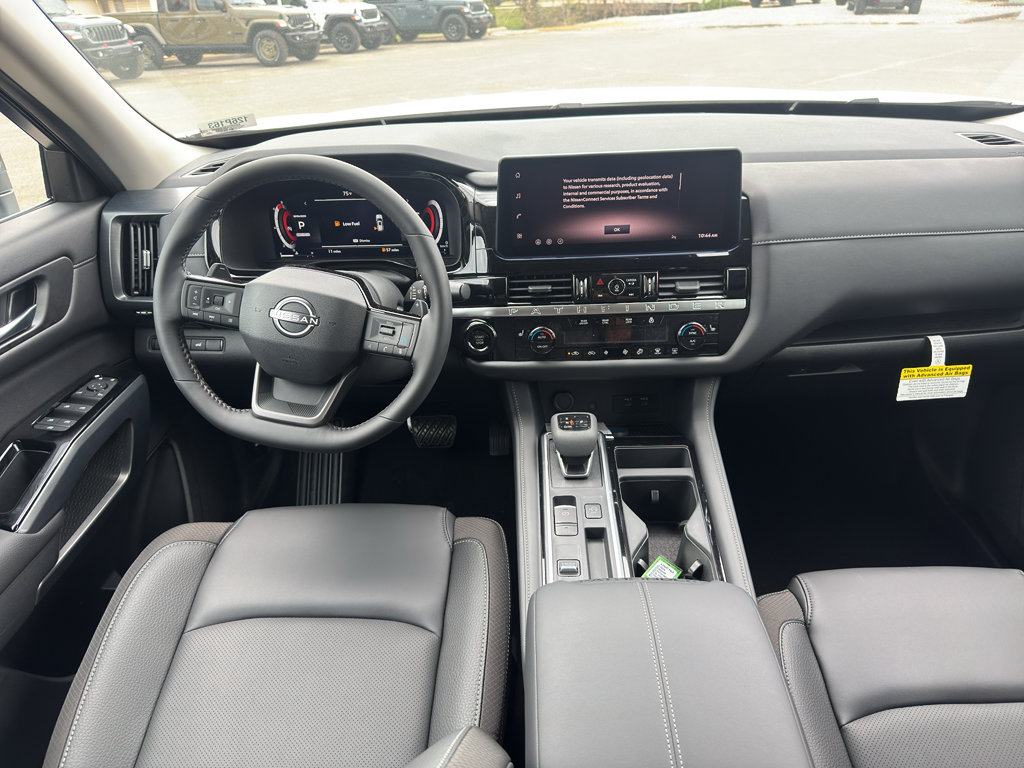 New 2026 Nissan Pathfinder SL image 11
