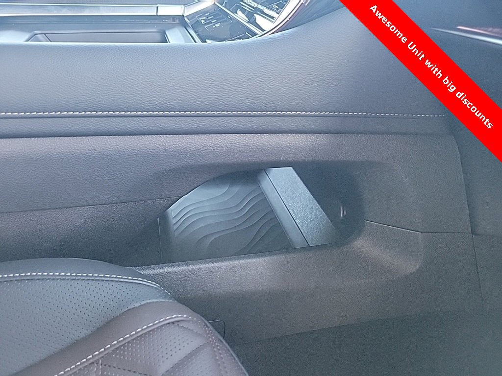 New 2025 Nissan Armada Platinum image 48