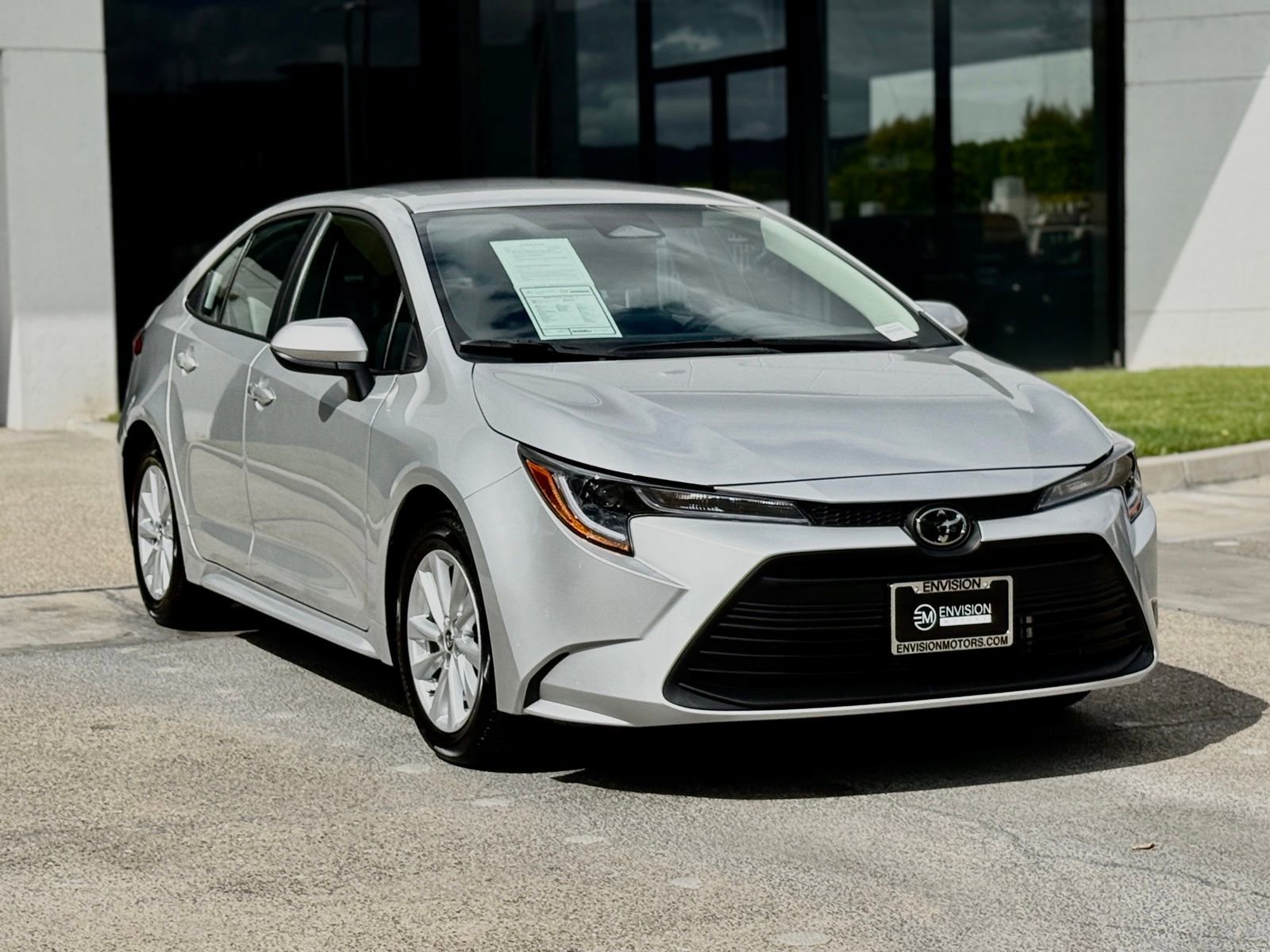 Used 2026 Toyota Corolla LE w/ LE Premium Package FWD image 9