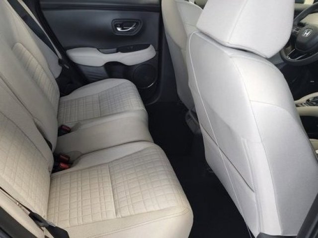 Used 2024 Honda HR-V LX image 12