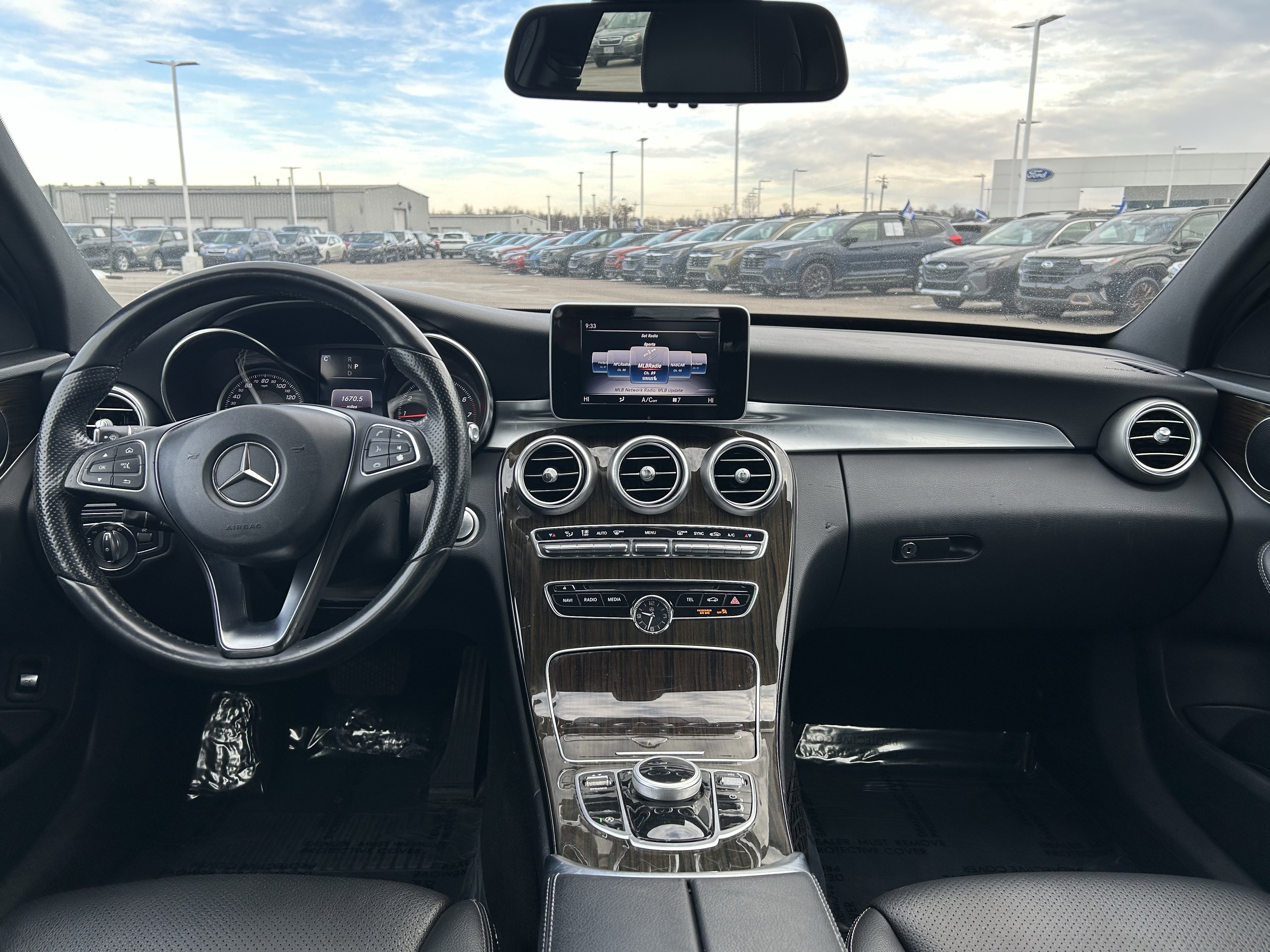Used 2018 Mercedes-Benz C 300 4MATIC Sedan image 9