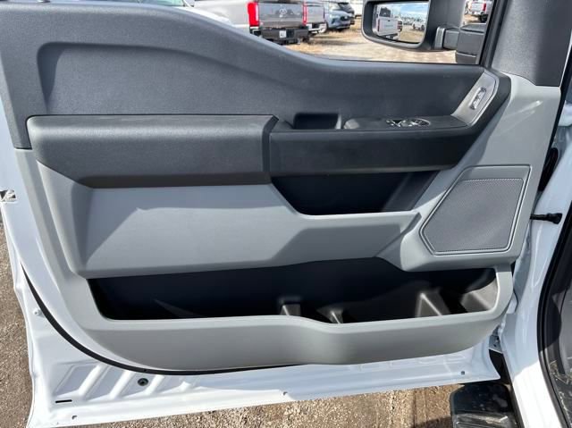 New 2024 Ford F550 4x4 Regular Cab Super Duty image 15