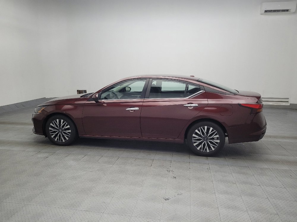 Used 2023 Nissan Altima 2.5 SV image 3
