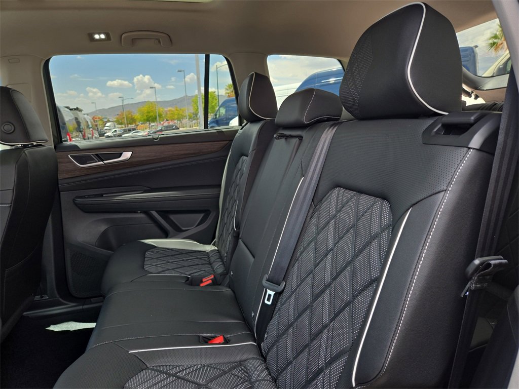 New 2025 Volkswagen Atlas SEL Premium R-Line image 15