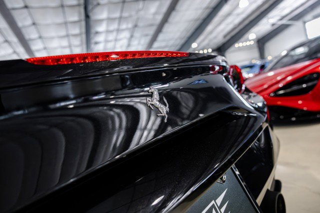 Used 2018 Ferrari 488 Spider RWD image 21