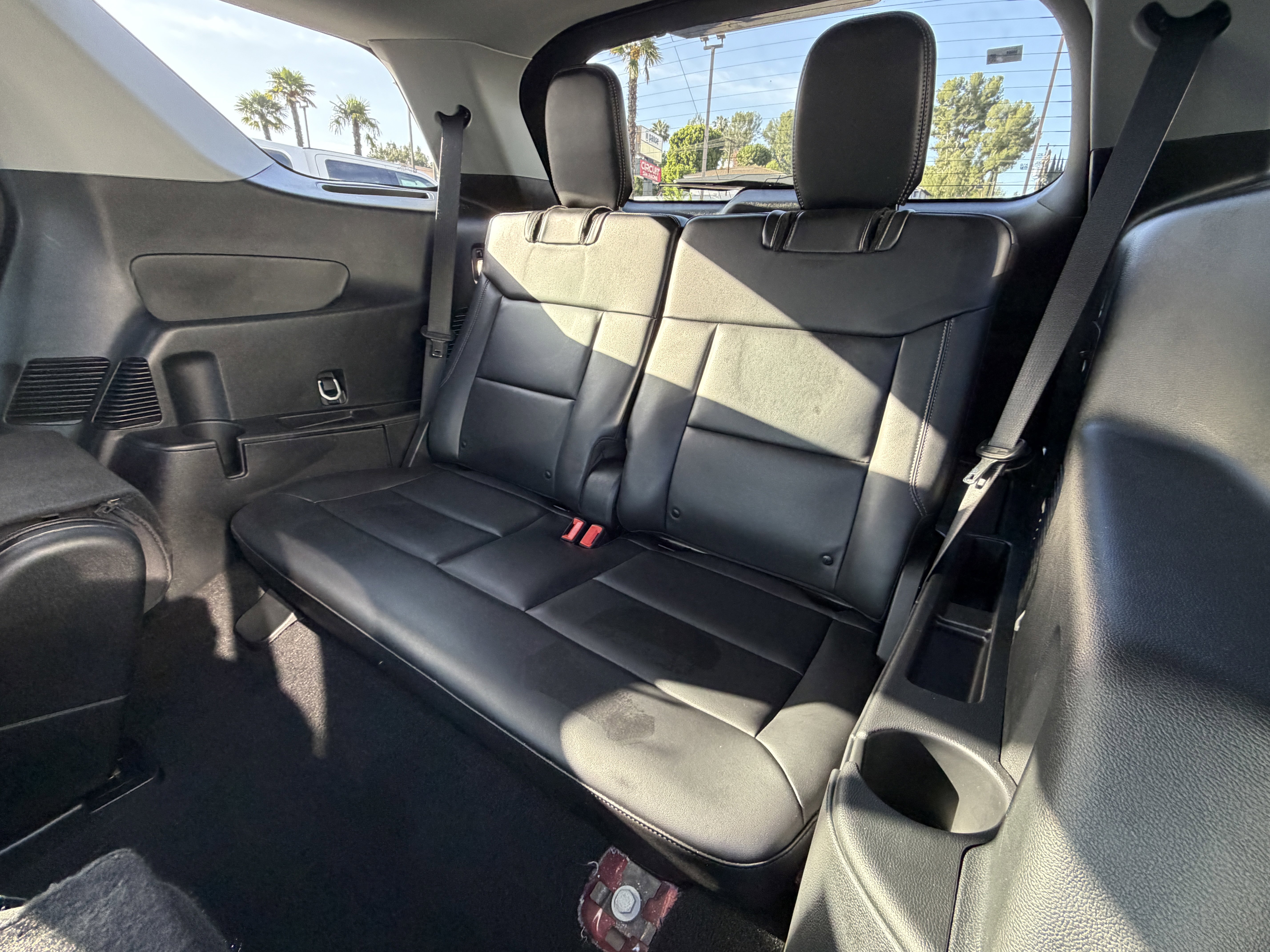 Certified 2023 Ford Explorer XLT w/ Equipment Group 202A RWD image 24
