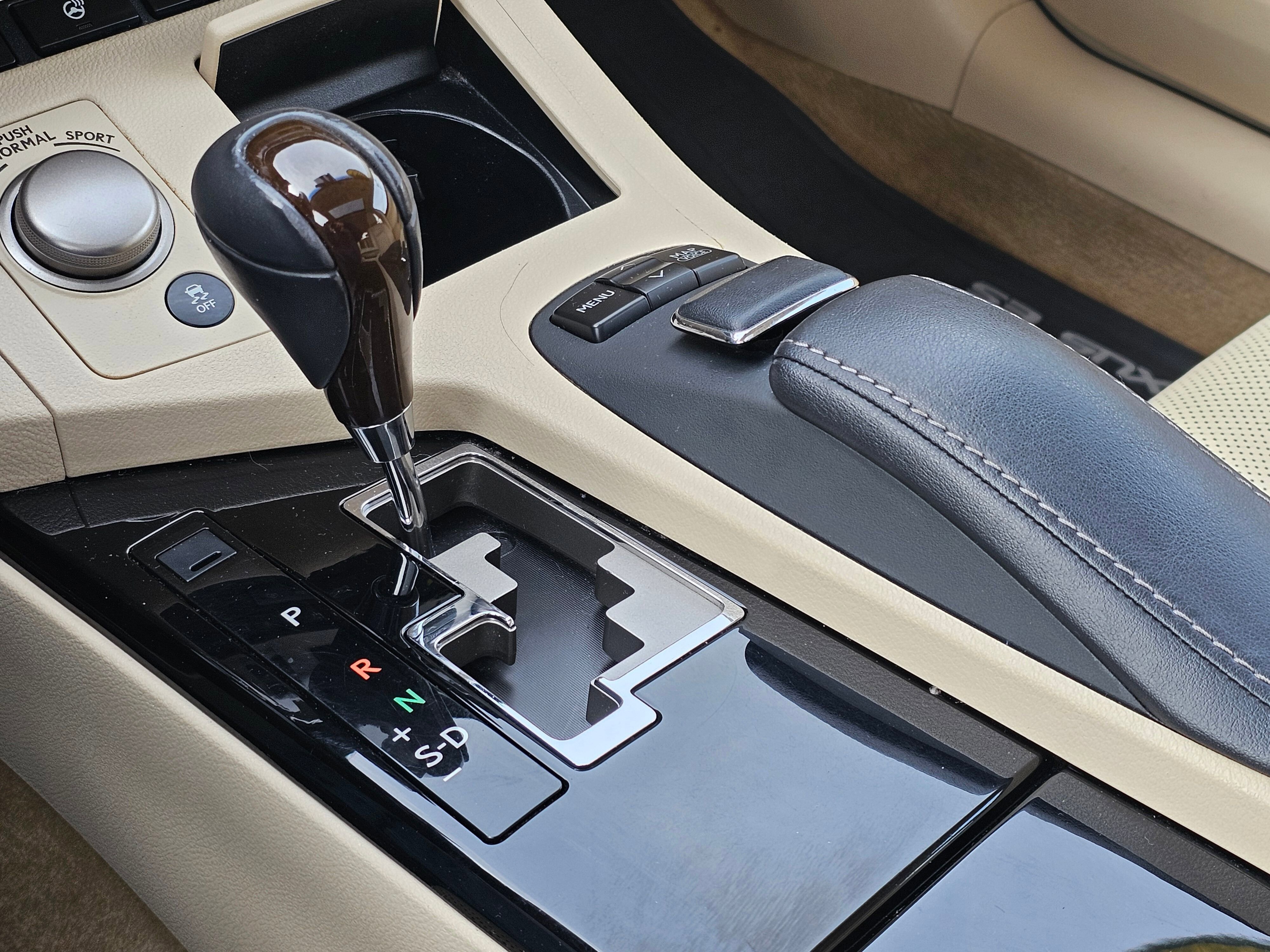 Used 2013 Lexus ES 350 4dr Sdn image 36