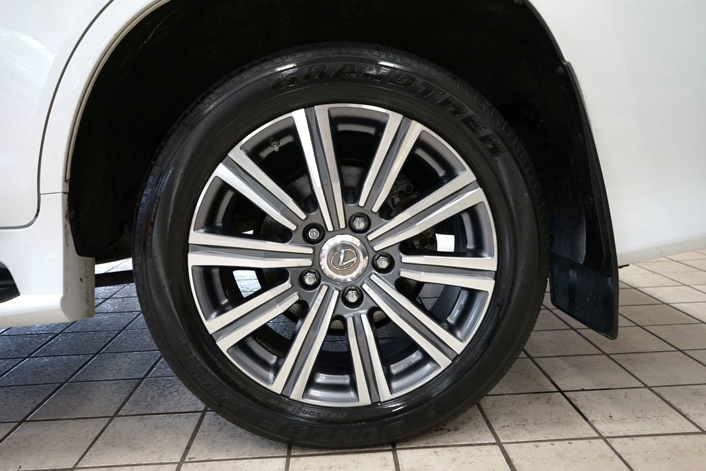 Used 2017 Lexus LX 570 4WD w/ Luxury Package image 75