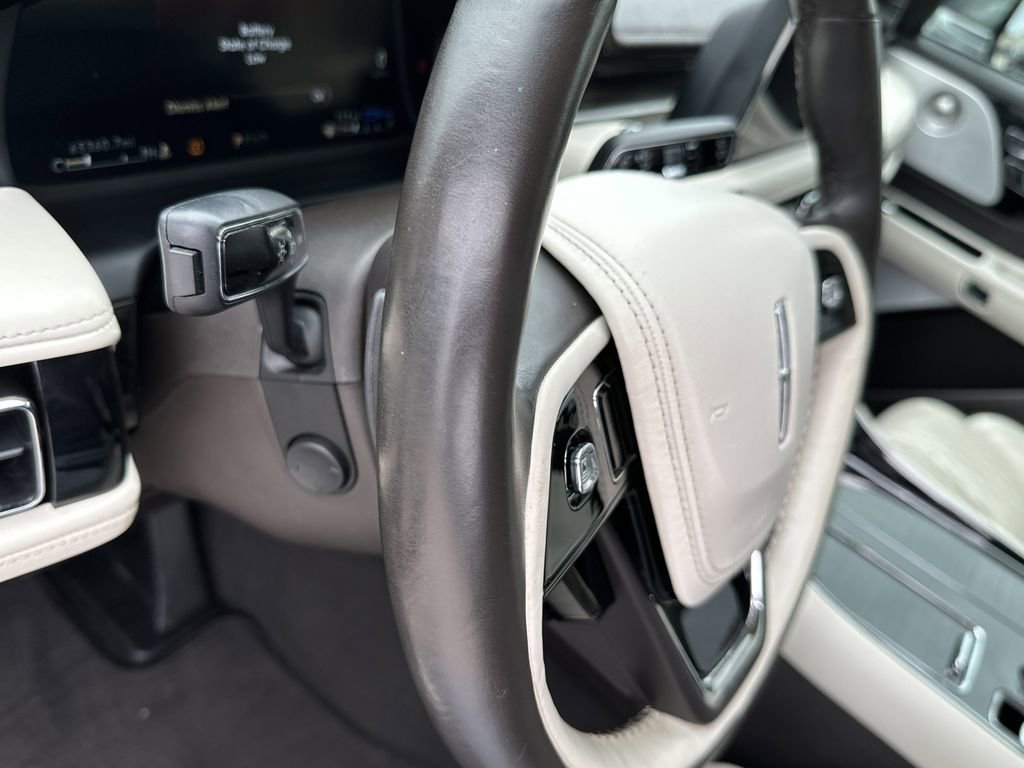 Used 2020 Lincoln Aviator Black Label Grand Touring w/ Class IV Trailer Tow Package image 18