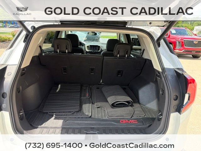 Used 2020 GMC Terrain Denali w/ Denali Premium Package AWD/4WD image 11