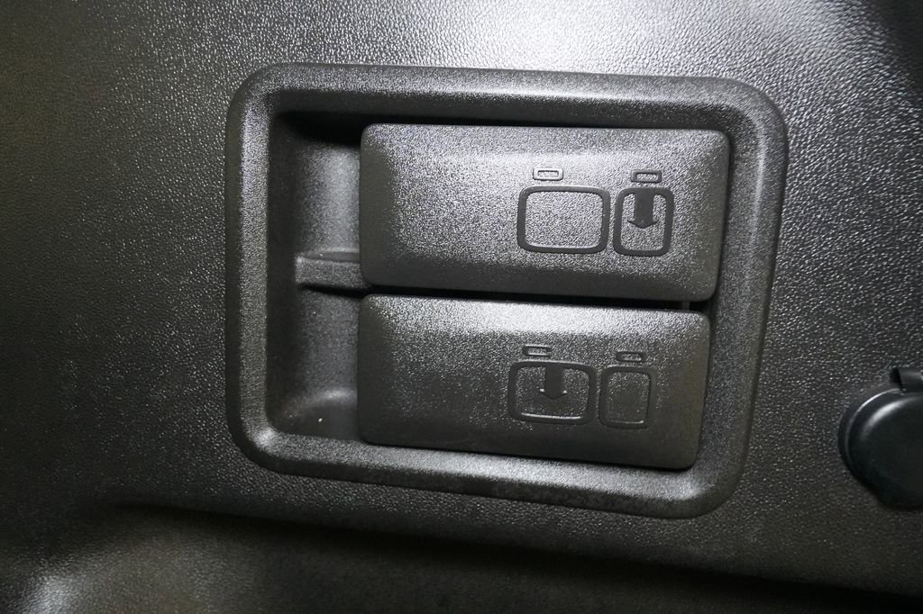 Used 2020 GMC Terrain SLT FWD image 25