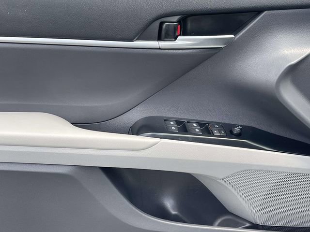 Used 2019 Toyota Camry LE FWD image 22