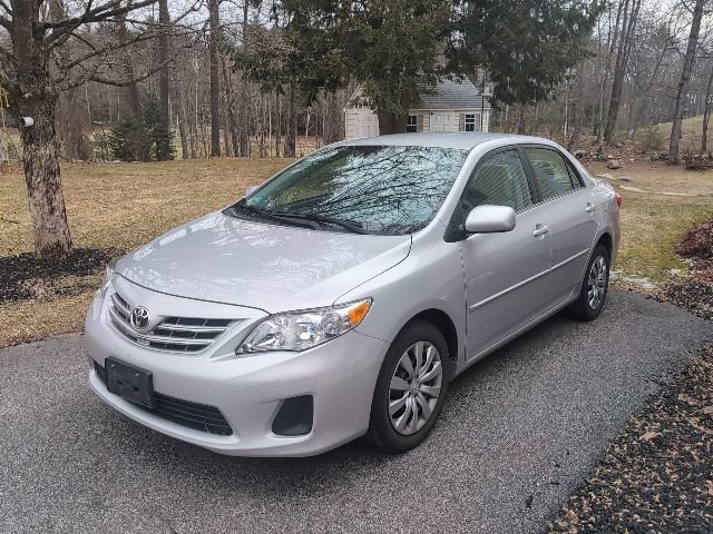 Used 2013 Toyota Corolla LE FWD image 8