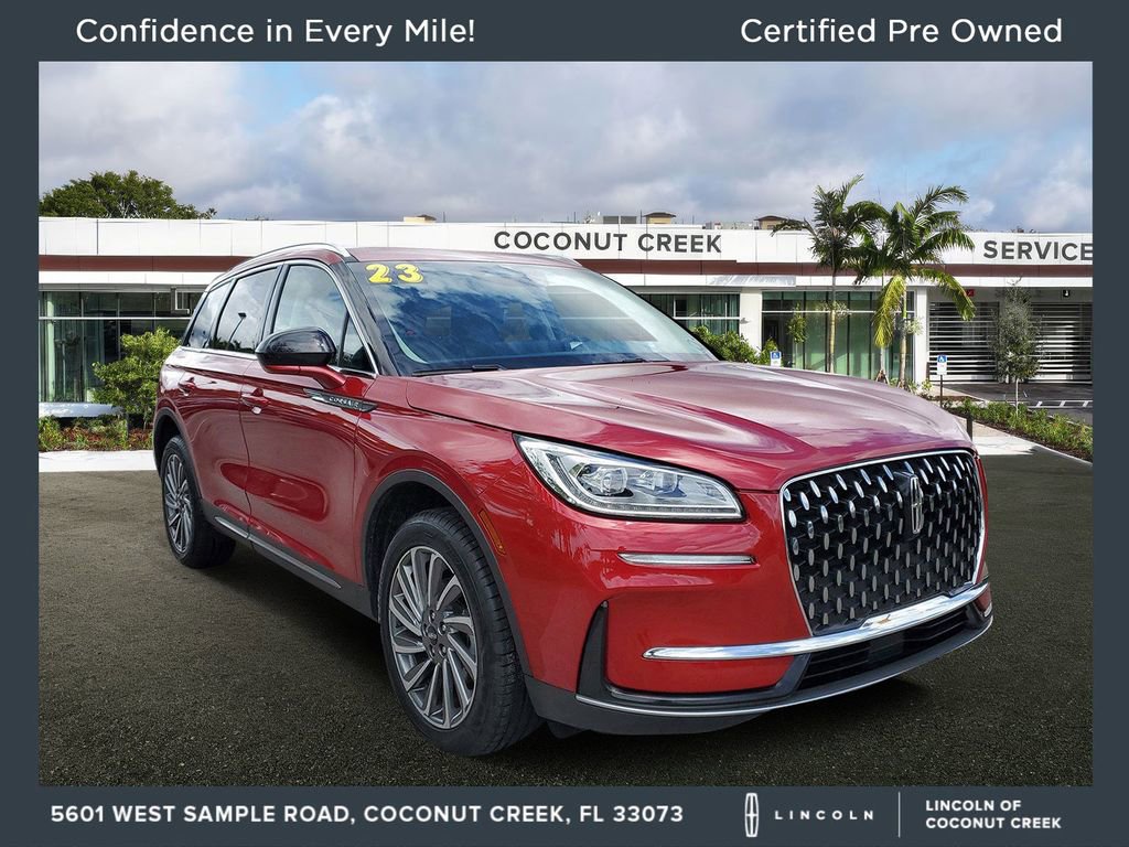 Used 2023 Lincoln Corsair Reserve image 1