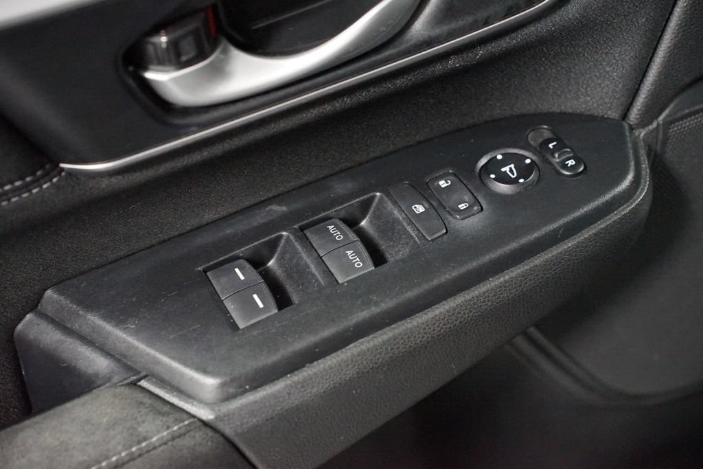 Used 2021 Honda CR-V EX image 28