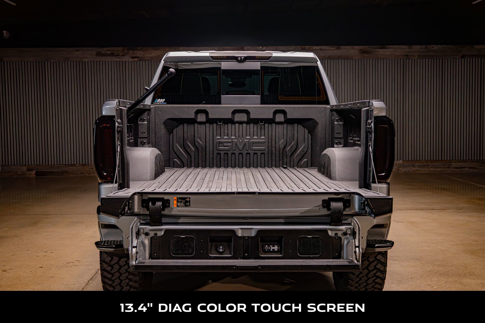 Used 2025 GMC Sierra 1500 Denali Ultimate image 9