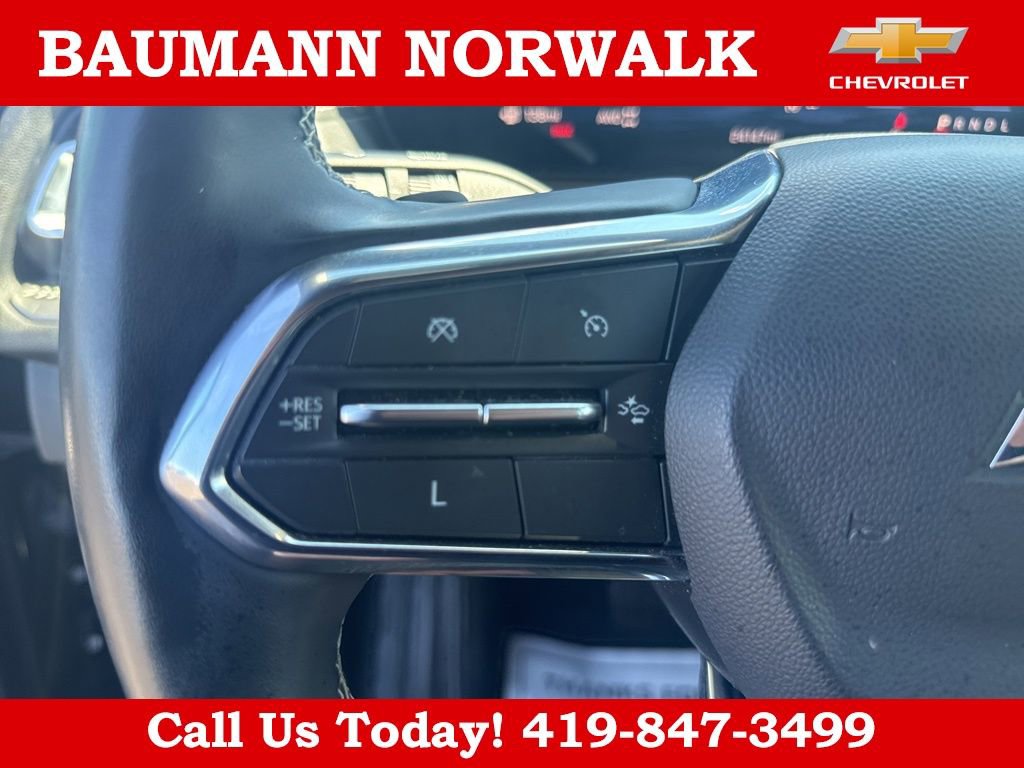 Used 2025 Chevrolet Traverse LT w/ Midnight/Sport Edition AWD/4WD image 13