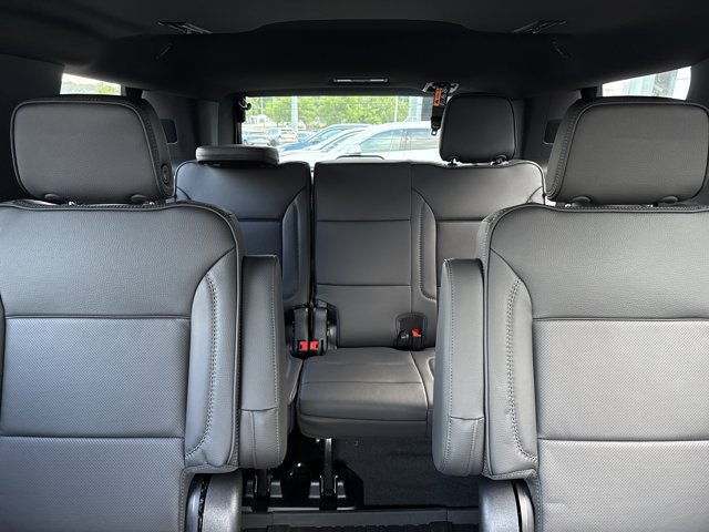 New 2026 GMC Yukon Denali w/ Denali Reserve Package AWD/4WD image 22